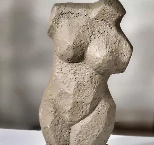 Micasatucasa * Τίρανα